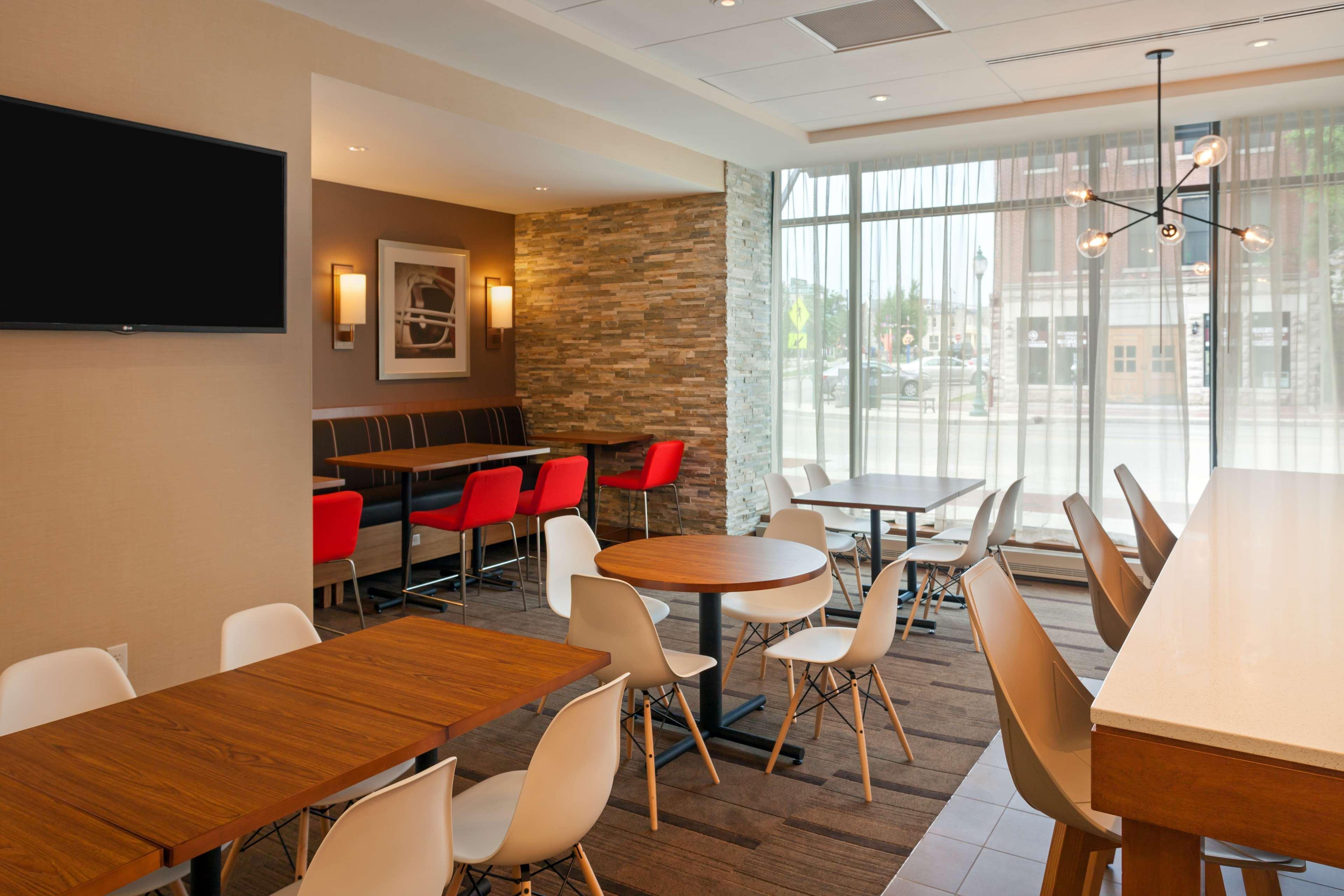 Hyatt Place Bloomington Indiana Екстер'єр фото